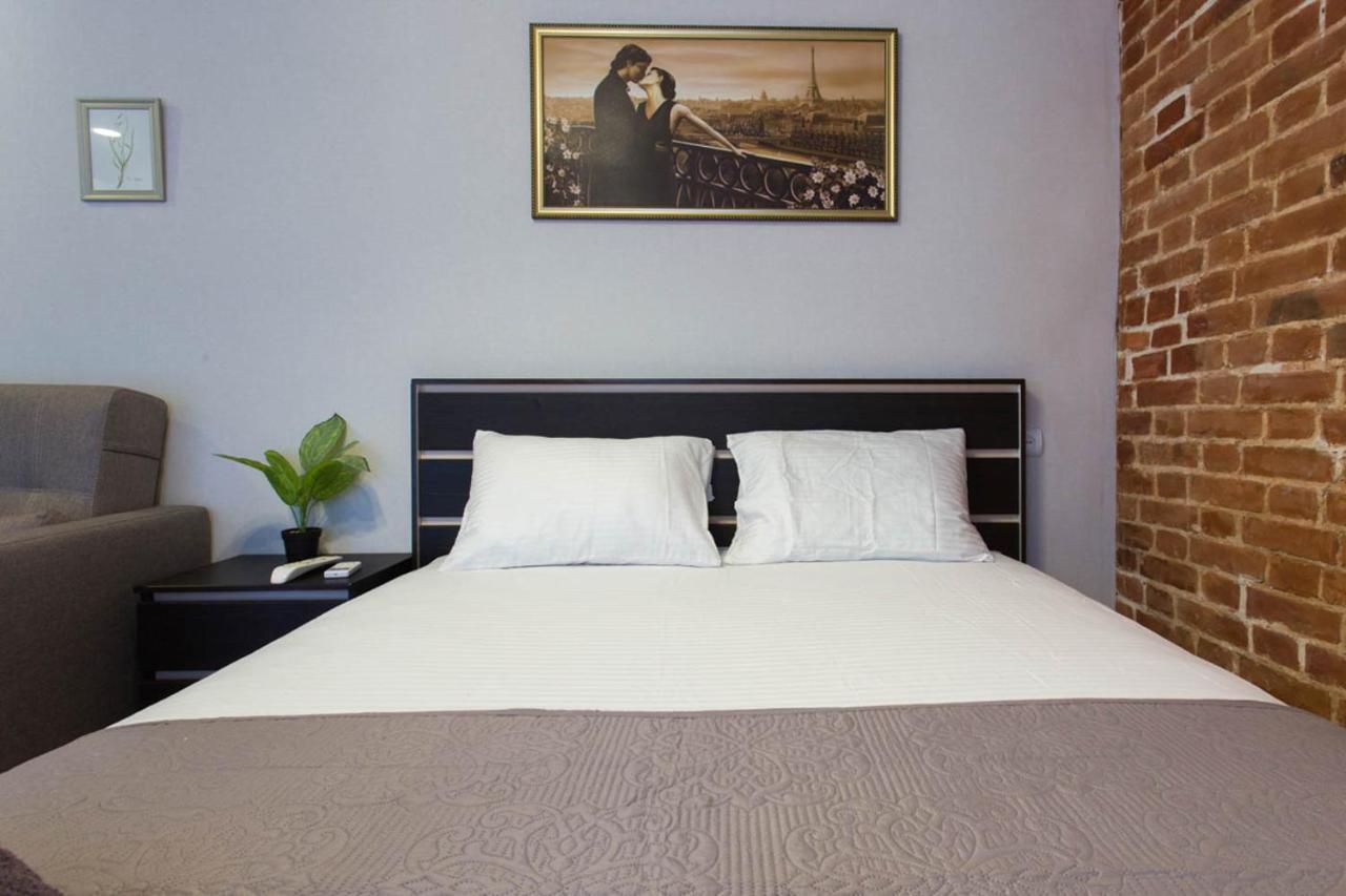 Cozy Studio In The City Center - Mykoly Khvylovoho Str 5-1 Charkiw Exterior foto